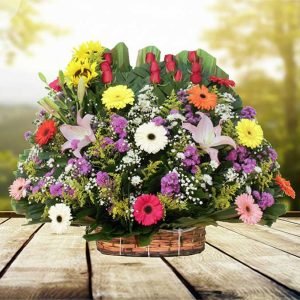 Arreglos florales grandes y espectaculares, diseñados con flores frescas y de la más alta calidad para impresionar en cualquier ocasión especial.