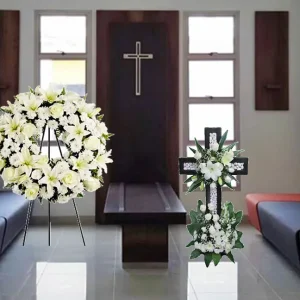 Arreglos florales para funeral Ofertas, Coronas y cruces florales para funeral con el mejor valor - Servicio respetuoso y puntual