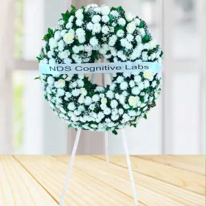 En CDMX ofrecemos coronas fúnebres express con entrega inmediata a funerarias, iglesias y velatorios. Nuestras coronas están elaboradas con flores frescas seleccionadas, combinando elegancia, respeto y un mensaje de despedida lleno de amor.