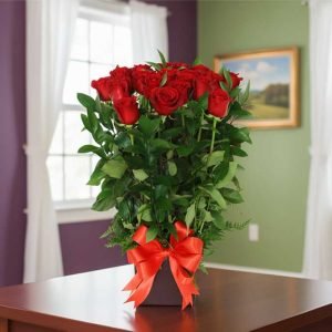 Feliz Cumpleaños Flores Elegantes es la opción perfecta para sorprender con estilo y distinción en un dÃa tan especial.