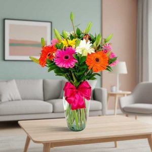 Las flores de colores con gerberas y lilis son el equilibrio perfecto entre la alegrÃa vibrante y la elegancia delicada.