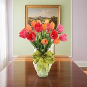 Las flores tulipanes frescos son símbolo de elegancia, amor y alegría, convirtiéndose en una de las flores más apreciadas para regalar en cumpleaños, aniversarios o simplemente para sorprender a alguien especial.