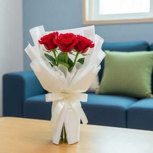 Los ramitos de rosas rojas son un regalo clásico y encantador para expresar cariño, amor y gratitud en cualquier ocasión. 🌹✨ Con diseños delicados y flores frescas de la más alta calidad, cada ramito transmite emociones sinceras en un detalle elegante y accesible.