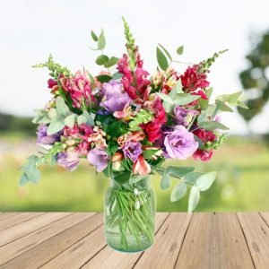Ramos de flores naturales frescas y elegantes, diseñados para sorprender y transmitir emociones en cualquier ocasión especial.