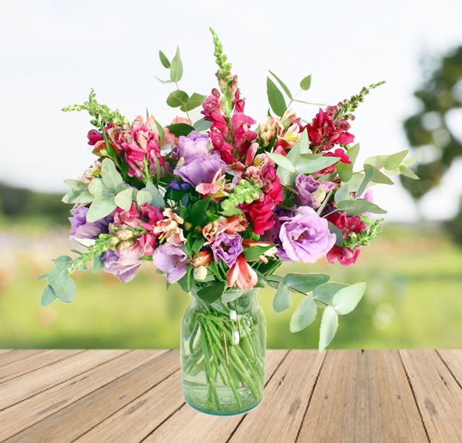 Ramos de flores naturales frescas y elegantes, diseñados para sorprender y transmitir emociones en cualquier ocasión especial.