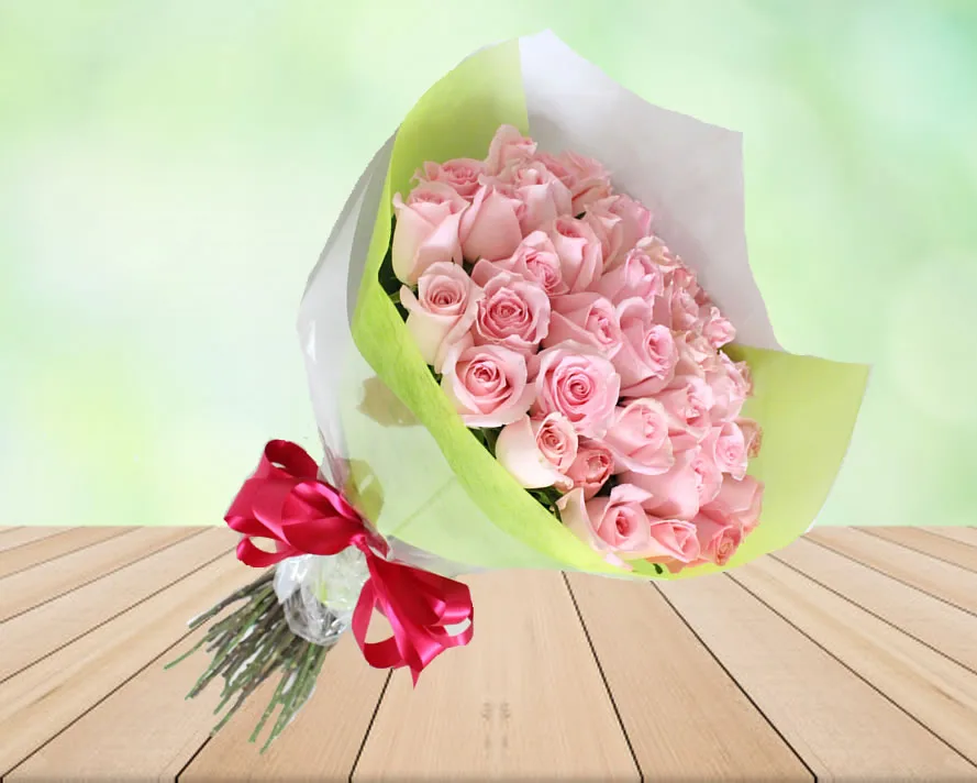 Ramos de rosas para cumpleaños frescos y elegantes, el regalo perfecto para sorprender con amor, color y alegría en un día especial.