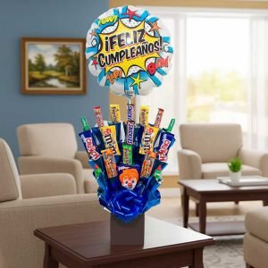 Encuentra los mejores regalos para hombre joven, ideales para sorprender en cumpleaños, aniversarios, graduaciones o cualquier ocasión especial. Pensados para un estilo moderno y dinámico, contamos con opciones únicas como arreglos florales contemporáneos, cajas con chocolates, kits personalizados y detalles originales que combinan frescura y elegancia.