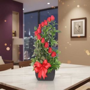 Las rosas flores son el símbolo universal del amor, la belleza y la elegancia, convirtiéndose en el regalo más especial para expresar sentimientos en cualquier ocasión. Ya sea en tonos rojos, rosas, blancos, amarillos o fucsias, cada color transmite un mensaje único que realza momentos como cumpleaños, aniversarios, declaraciones románticas o detalles de amistad.