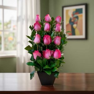 Las rosas fucsias son perfectas para transmitir alegría, pasión y energía positiva en cualquier ocasión. Su color vibrante las hace ideales para ramos, arreglos florales o detalles especiales que sorprendan y enamoren.