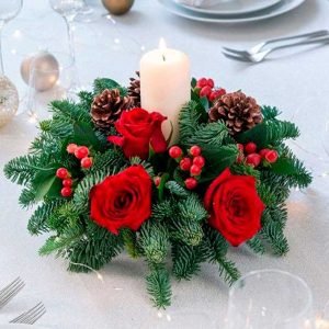 Los sencillos centros de mesa navideños son la opción ideal para decorar con belleza, practicidad y elegancia sin complicaciones. Decora tu hogar con un centro de mesa navideño sencillo que hará brillar tu celebración sin perder el encanto navideño.